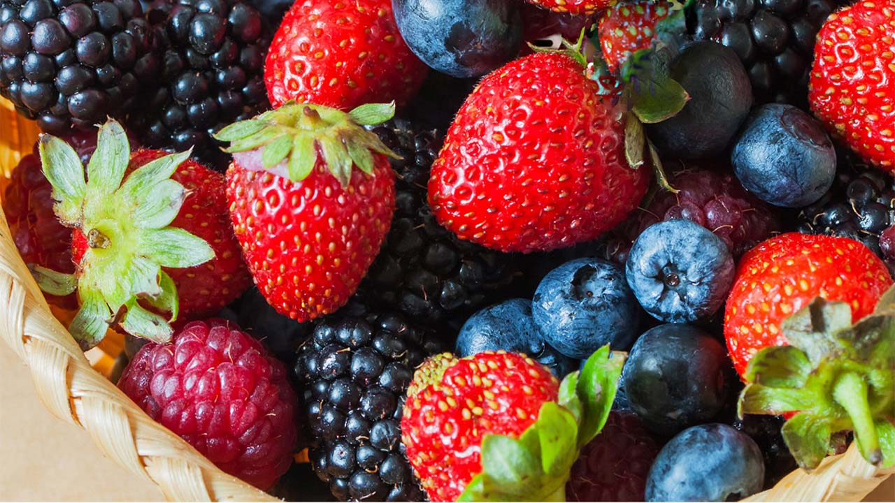 انواع توت ها در لیست میوه های لاغرکننده